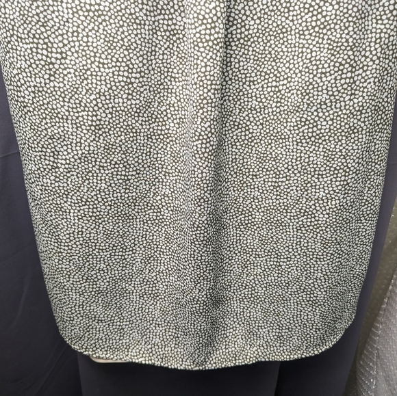 Liz Claiborne Chiffon Sleeveless V Neck Top Sz L - Picture 9 of 11